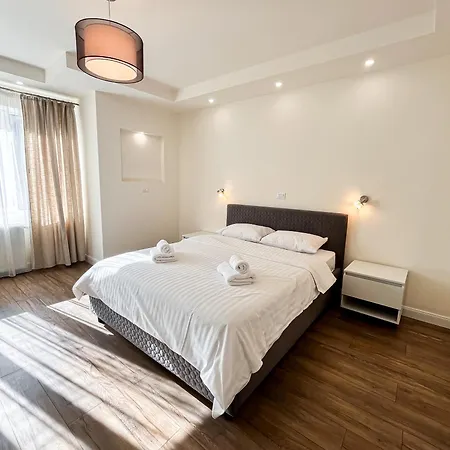 La Teatru - 2Bd Apartment Near Theatre And Old Town Brasov Exterior photo