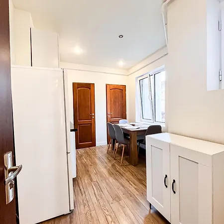 La Teatru - 2Bd Apartment Near Theatre And Old Town Brasov Exterior photo