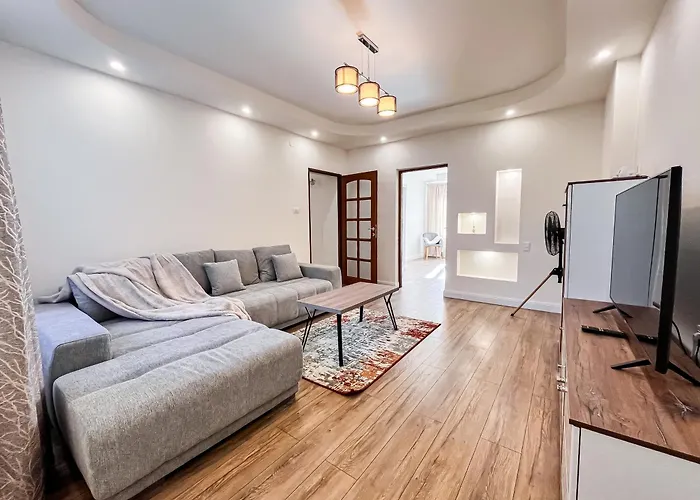 La Teatru - 2Bd Apartment Near Theatre And Old Town