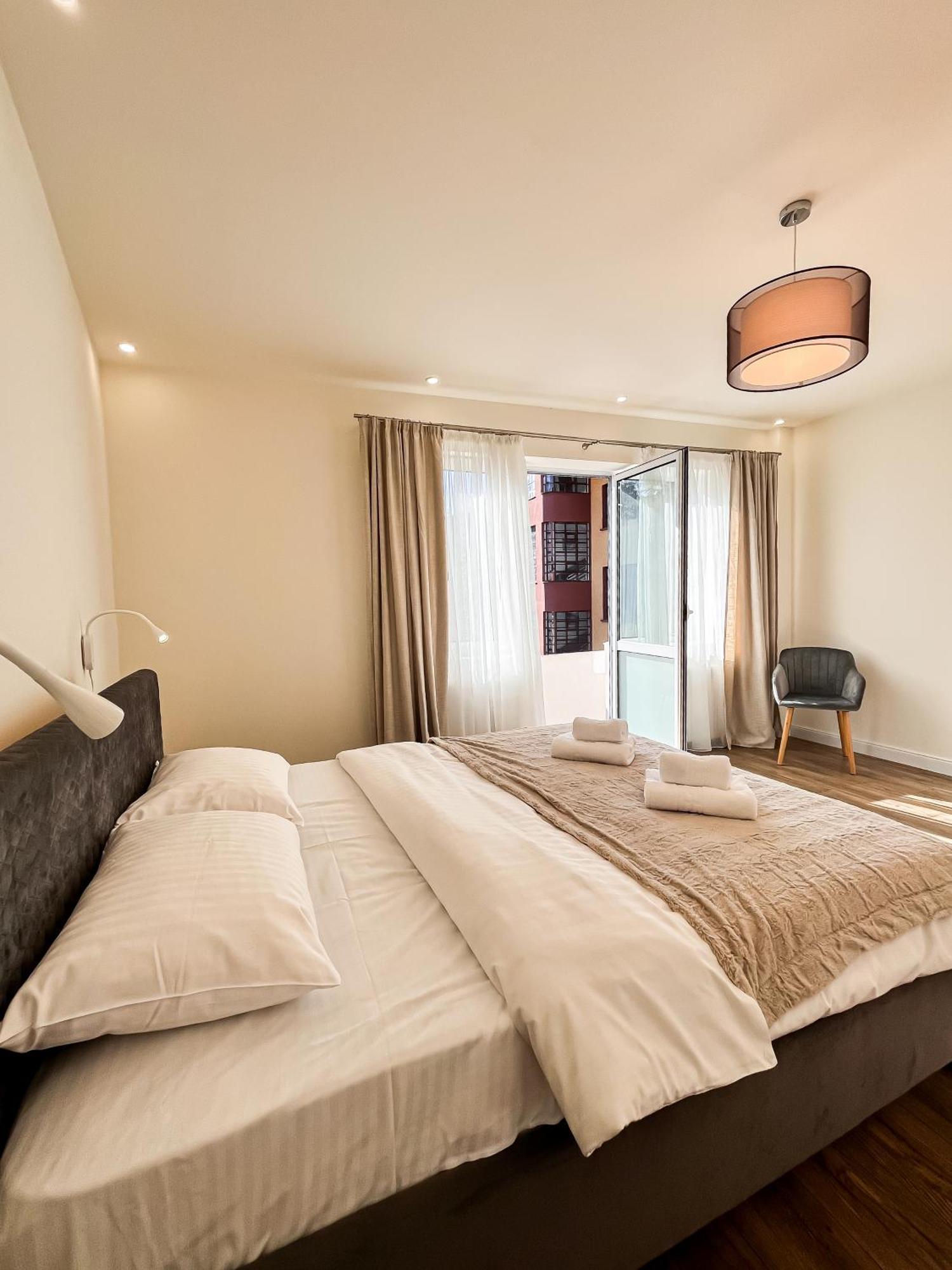 La Teatru - 2bd Near Theatre And Old Town Apartment *