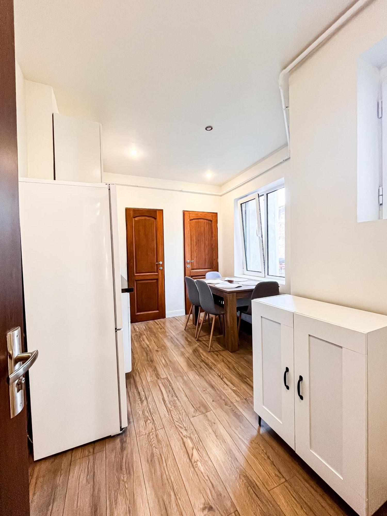 La Teatru - 2bd Near Theatre And Old Town Apartment