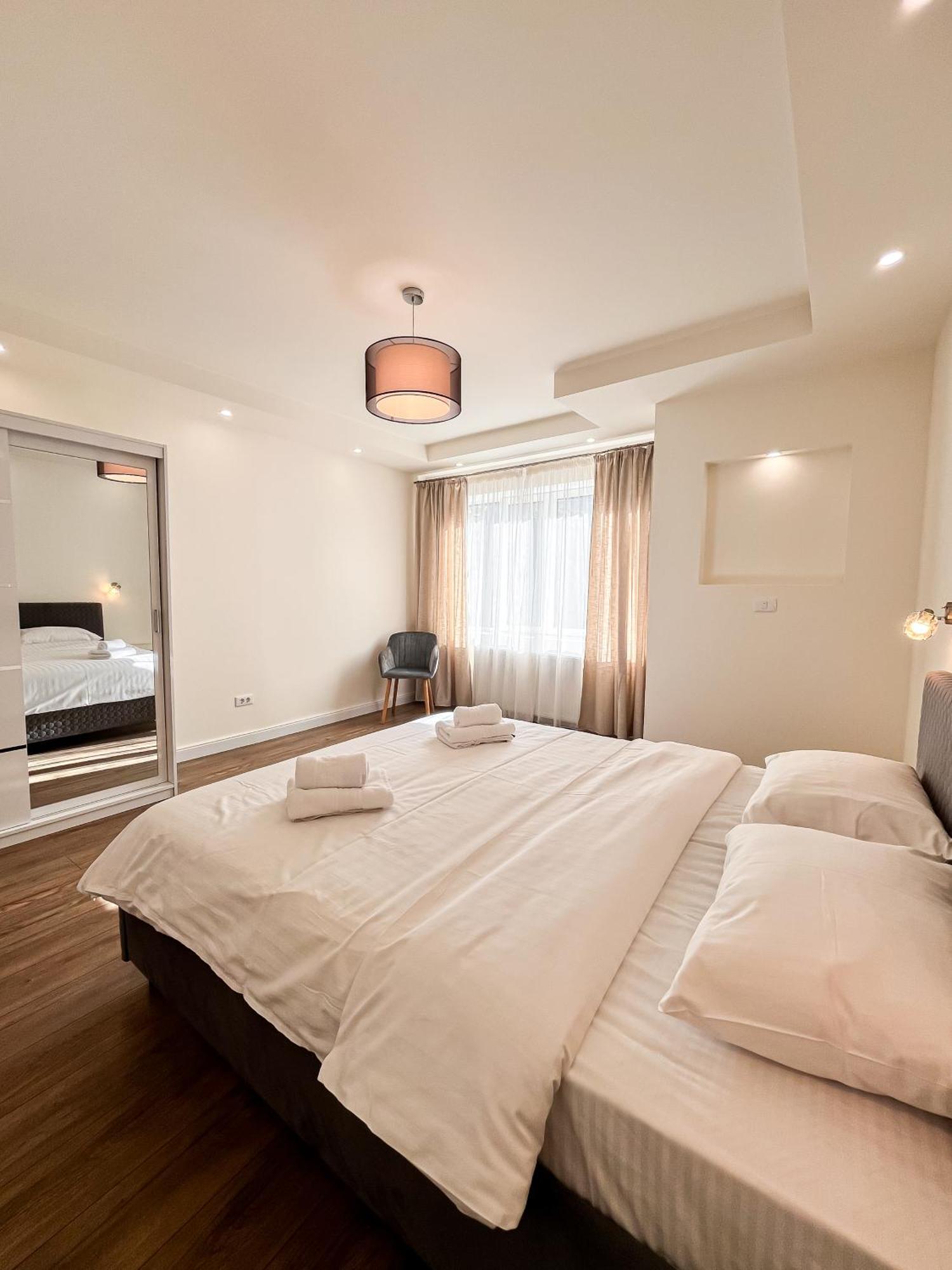 La Teatru - 2bd Near Theatre And Old Town Apartment *